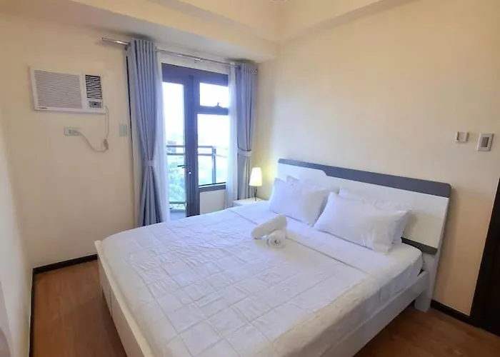 Apartamento Upscale 2br -93sqm -pet -free Parking -picc,moa,wtc,ccp,airport Manila