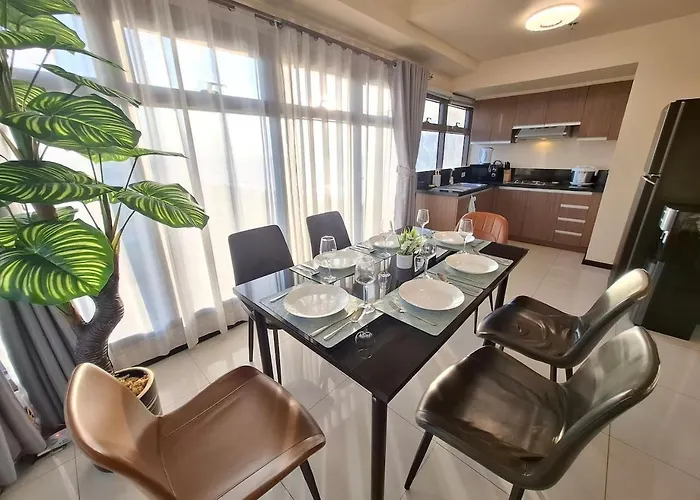 Upscale 2br -93sqm -pet -free Parking -picc,moa,wtc,ccp,airport Apartamento *