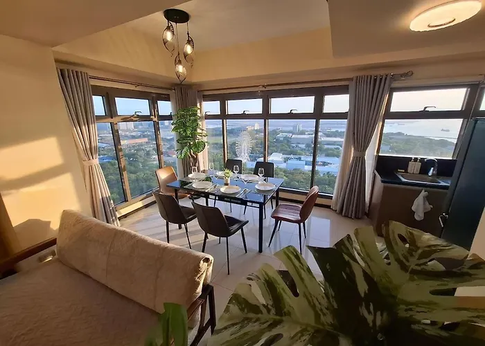 Upscale 2br -93sqm -pet -free Parking -picc,moa,wtc,ccp,airport * Manila