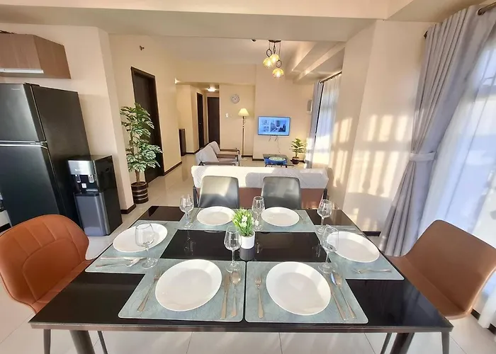 Upscale 2br -93sqm -pet -free Parking -picc,moa,wtc,ccp,airport Apartamento