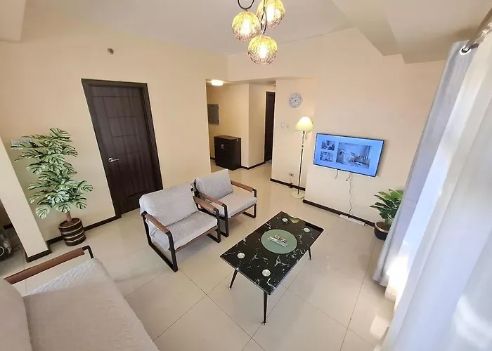 Upscale 2br -93sqm -pet -free Parking -picc,moa,wtc,ccp,airport Apartamento