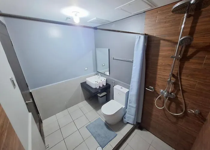 Apartamento Upscale 2br -93sqm -pet -free Parking -picc,moa,wtc,ccp,airport Manila