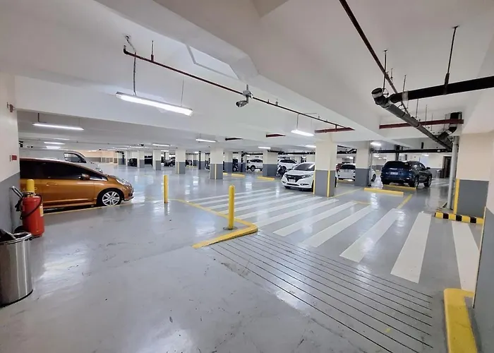 Upscale 2br -93sqm -pet -free Parking -picc,moa,wtc,ccp,airport Apartamento Manila